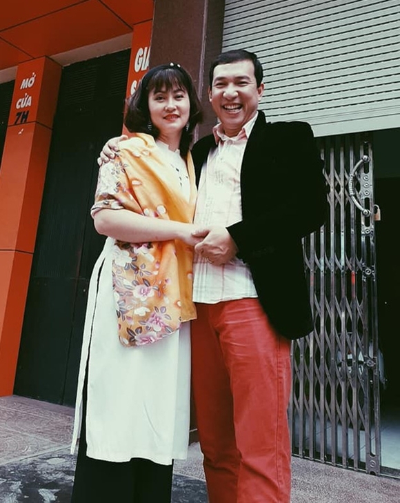 Quang Thắng bên người vợ kém 11 tuổi.