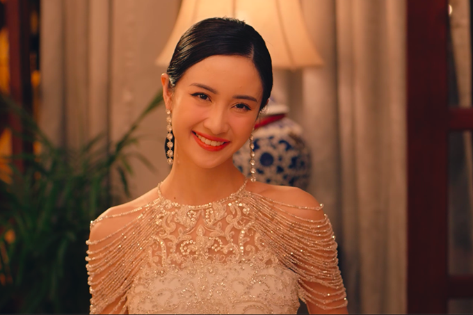 Người mà mà bà Thái Tuyết Mai thật sự chờ đợi chính là Khánh My (Jun Vũ) - bạn thanh mai trúc mã của Jack, cũng chính là con dâu tương lai mà bà mong muốn.