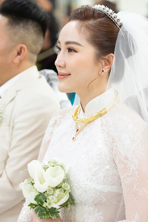 Trong ngày 15/11/2019, Bảo Thy đã làm đám cưới tại nhà thờ với doanh nhân Phan Lĩnh tại TP HCM.