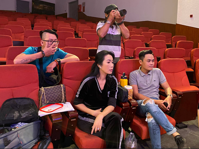 Đan Trường bị huỷ show, Trịnh Kim Chi đóng cửa sân khấu vì dịch - 1